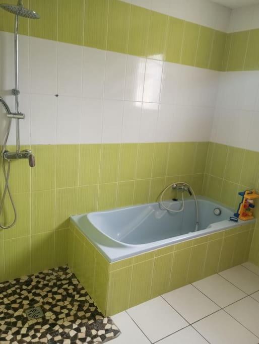 Maison 6 Personnes Billom מראה חיצוני תמונה